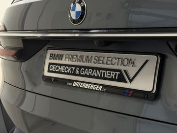 BMW X7 - 7