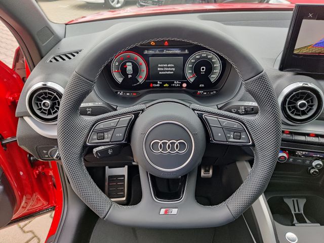 Q2 2x S line compet 35 TFSIStronic Matrix/Pano