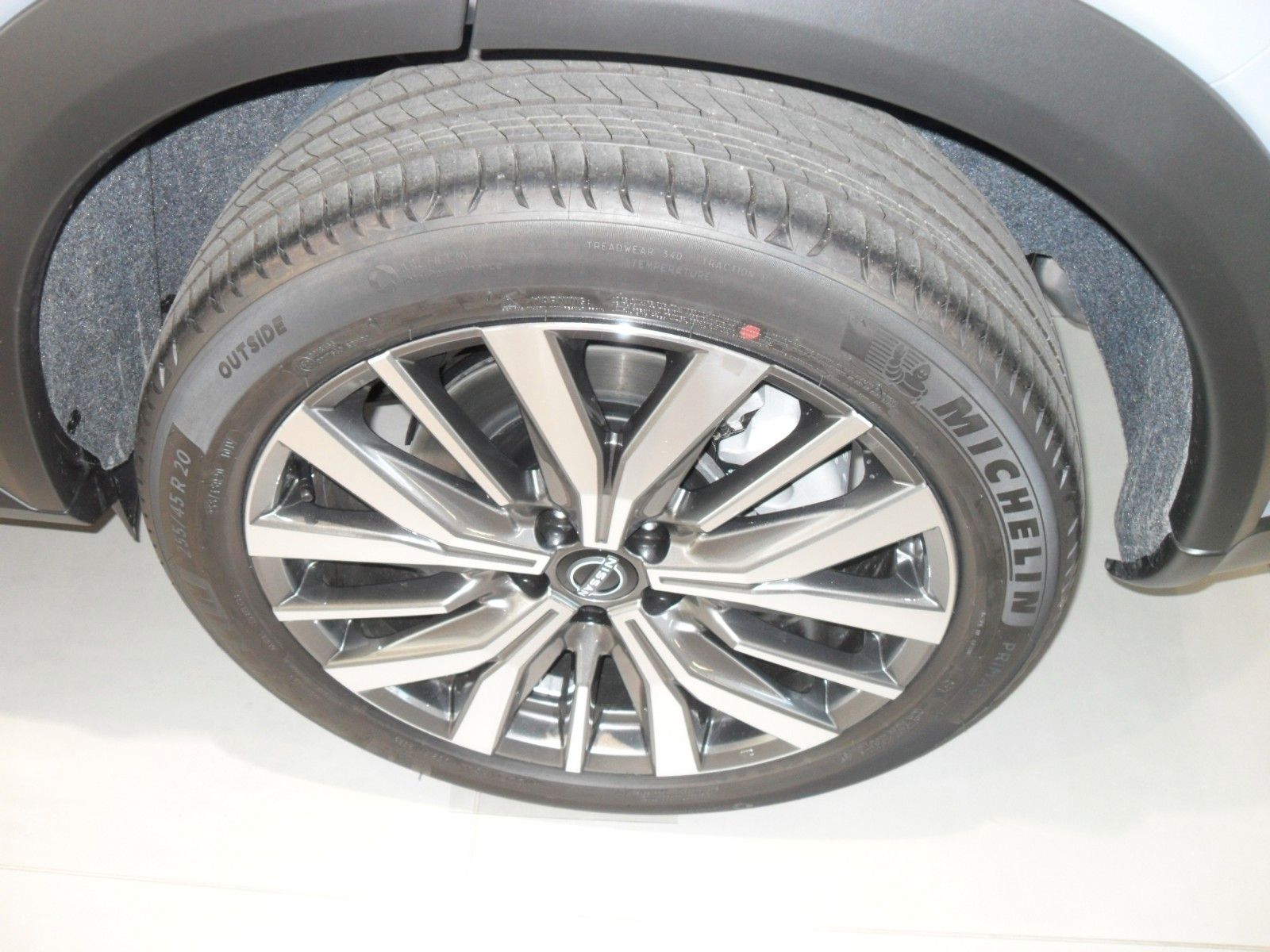 Fahrzeugabbildung Nissan X-Trail e-Power e-4orce Tekna | Head-up