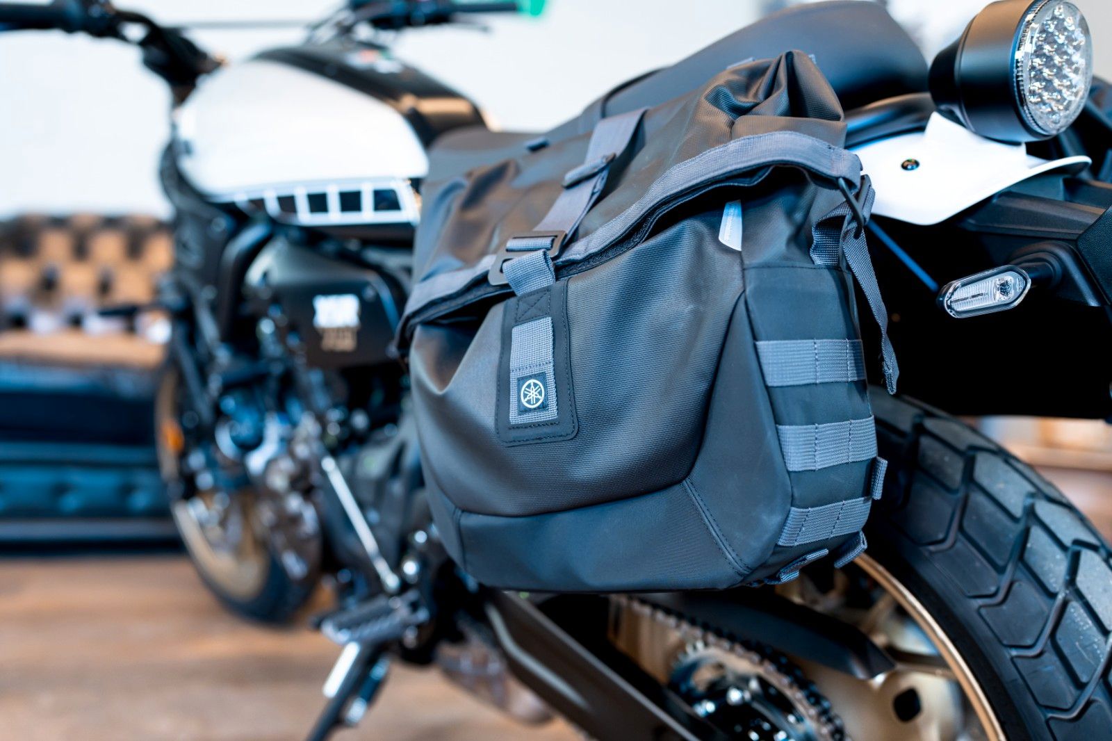Fahrzeugabbildung Yamaha XSR 700 2023 Legacy  incl. Satteltaschen