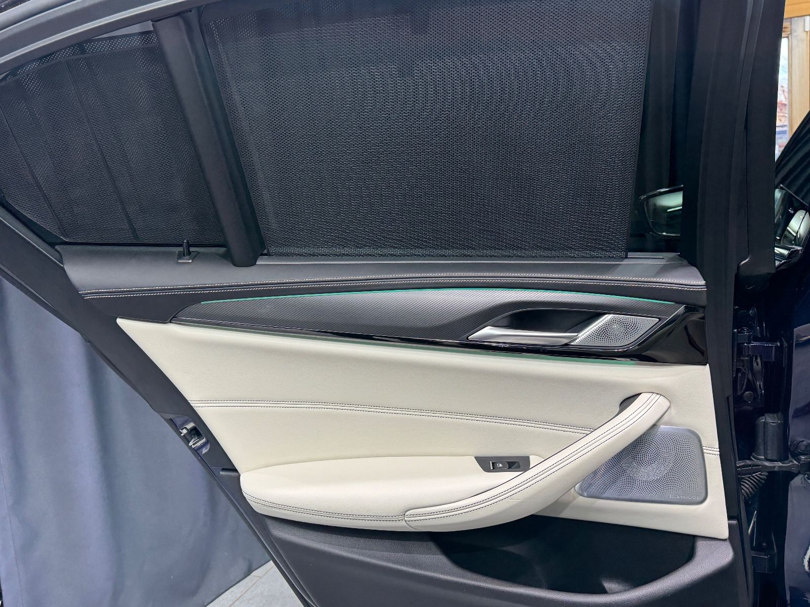 Fahrzeugabbildung BMW M5 LIM|BOWERS|TV|KERAMIK|INDIVIDUAL|VOLL