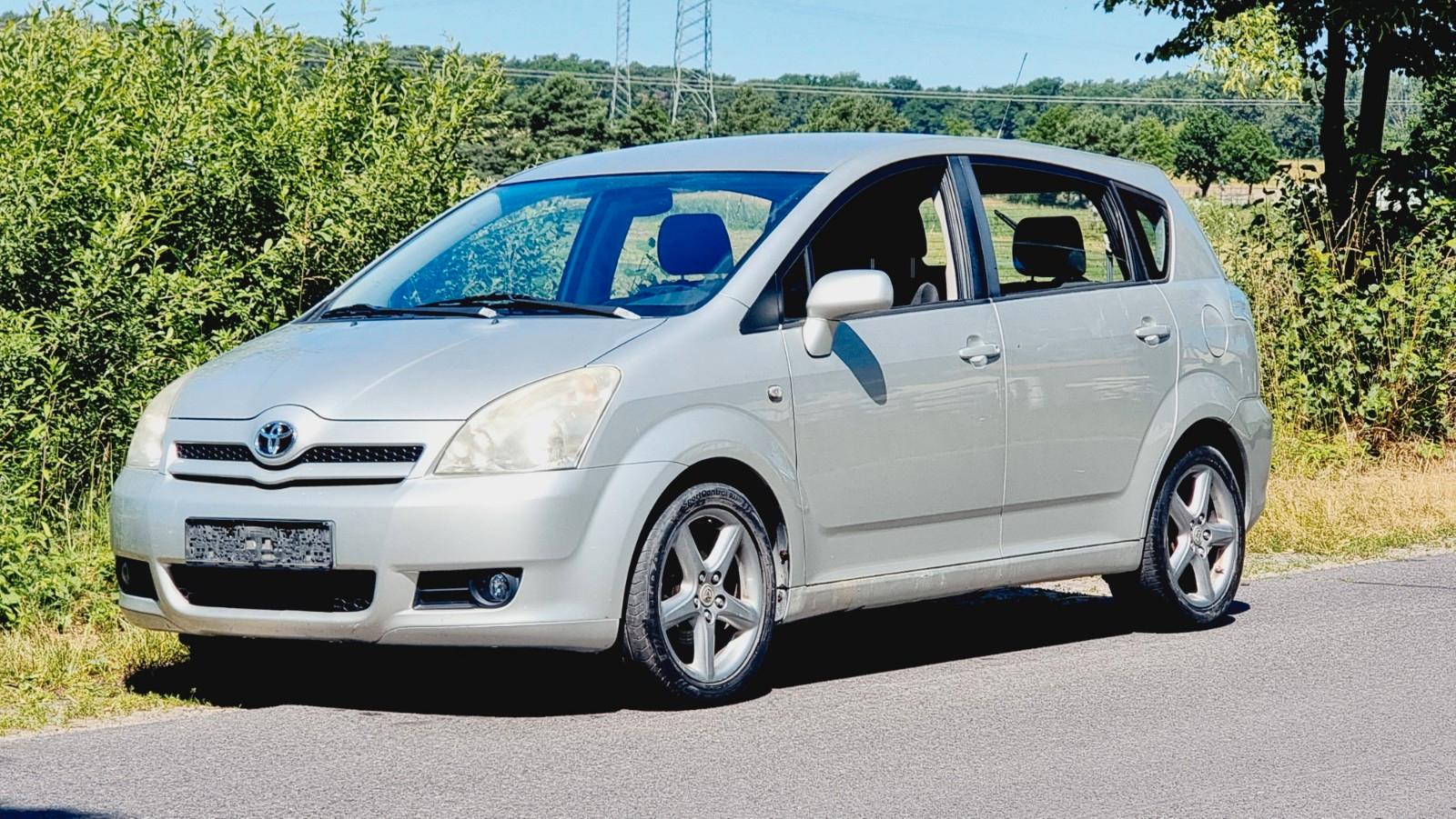 Toyota Corolla Verso 1.8-l-VVT-i  Automatik / 7-Sitze
