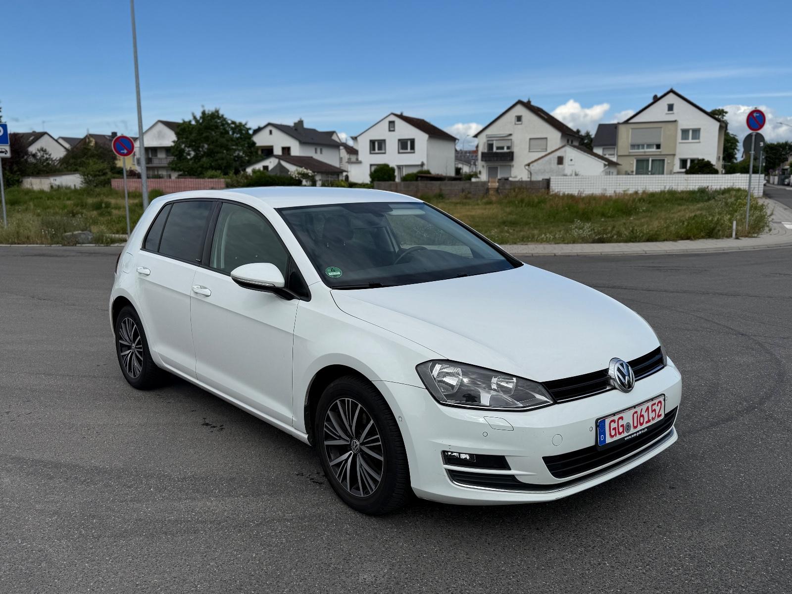 Volkswagen Golf VII 1.6 TDI DSG Allstar *NAVI+PURE WHITE*