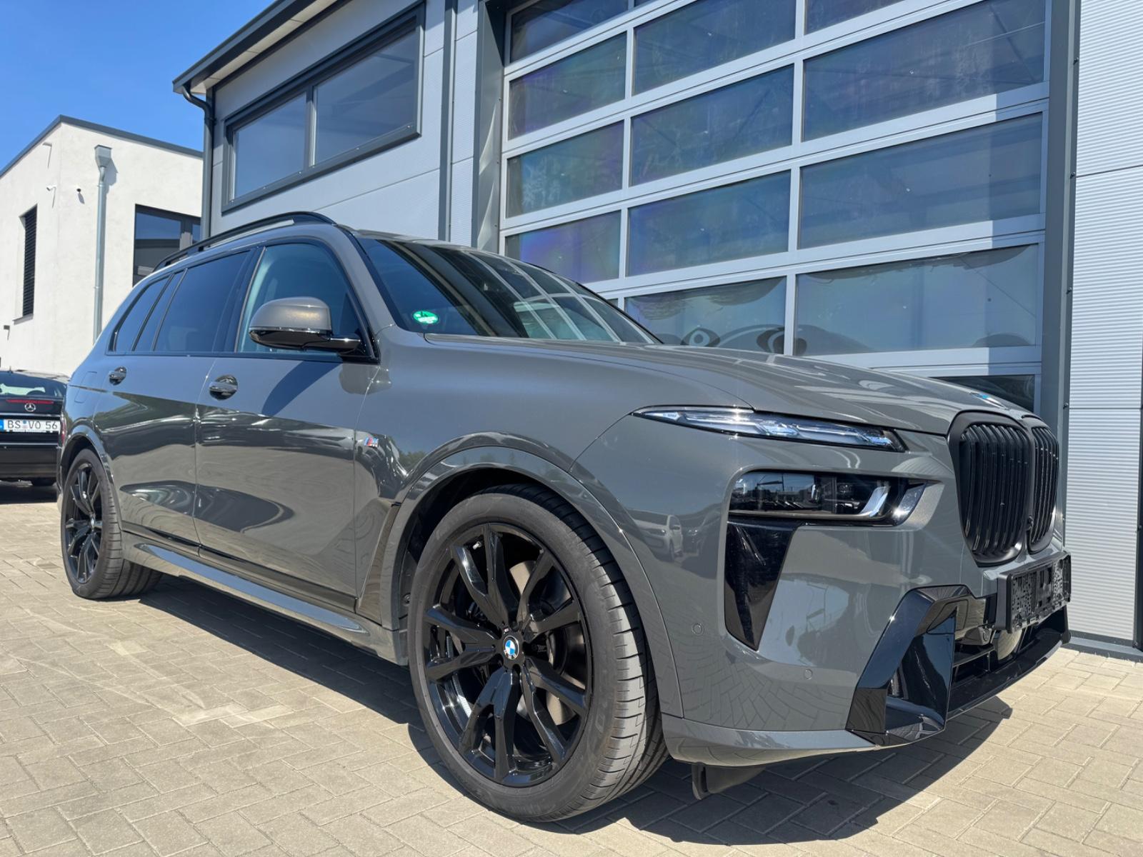 BMW X7 BowersWilk. M-Pac Pro Krystal Executive Drive