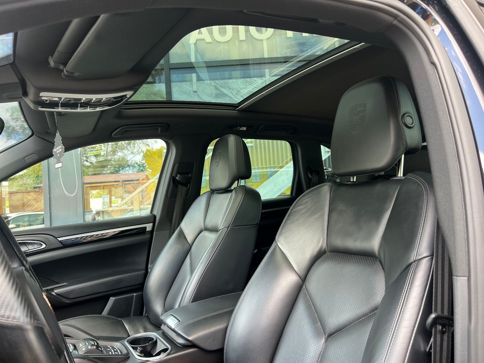 Fahrzeugabbildung Porsche Cayenne Sport Chrono Paket