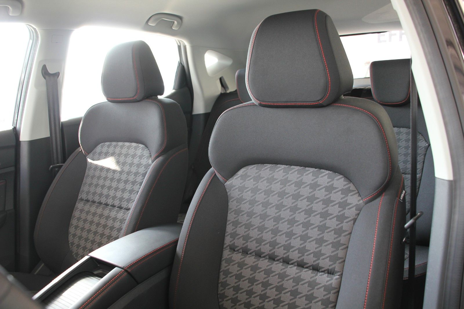 Fahrzeugabbildung MG ZS EV Comfort Standard
