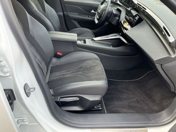 Peugeot 308 PureTech 130 EAT8 GT