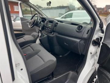 Renault Trafic - 11