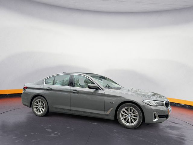 BMW 530 e xDrive Aut. Luxury Line / MEMORY / PANO