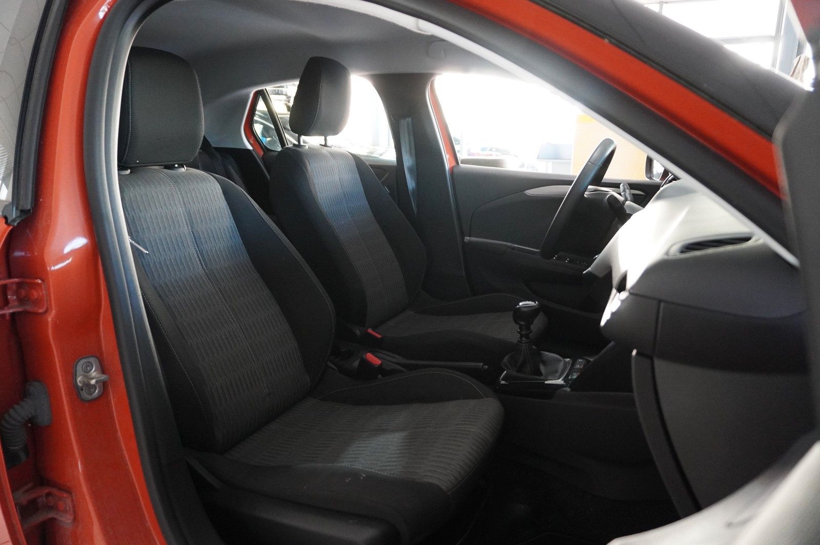 Fahrzeugabbildung Opel Corsa F 1.2 EDITION NAVI/LED/KAMERA/TEMP./SPORT