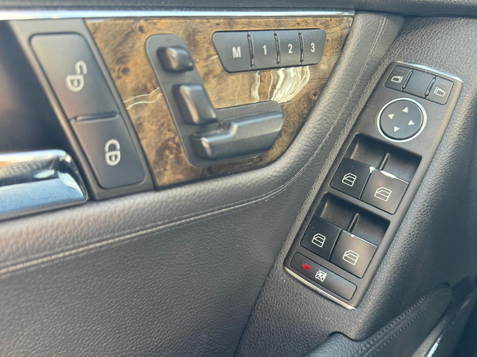Mercedes-Benz C250 2010 — photo 13