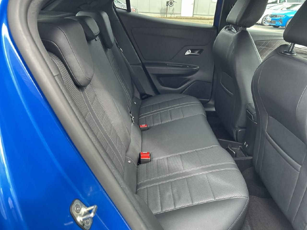 Fahrzeugabbildung Opel Mokka Ultimate Leder AHK