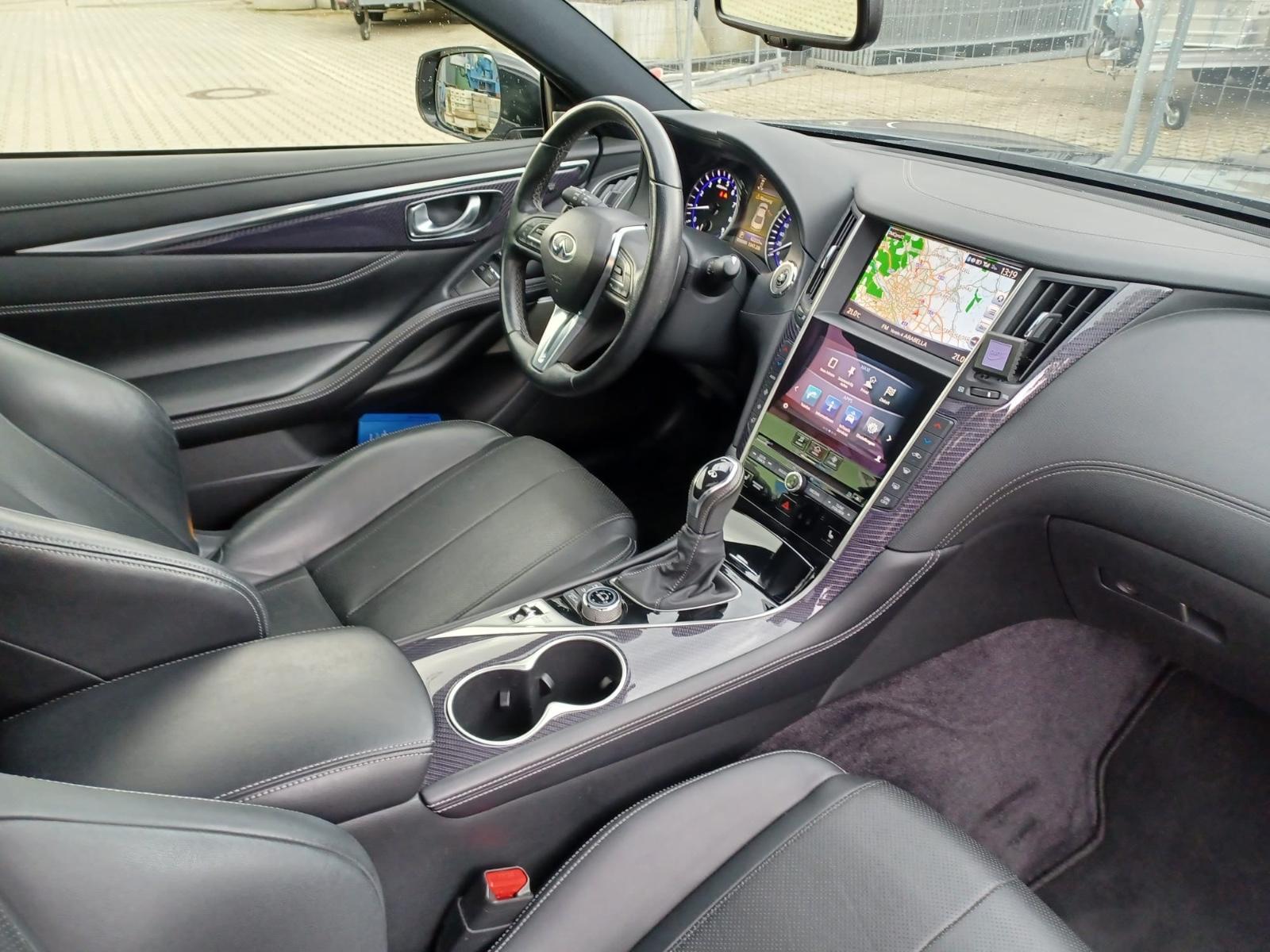 Infiniti Q60 3.0l AWD V6 405 PS