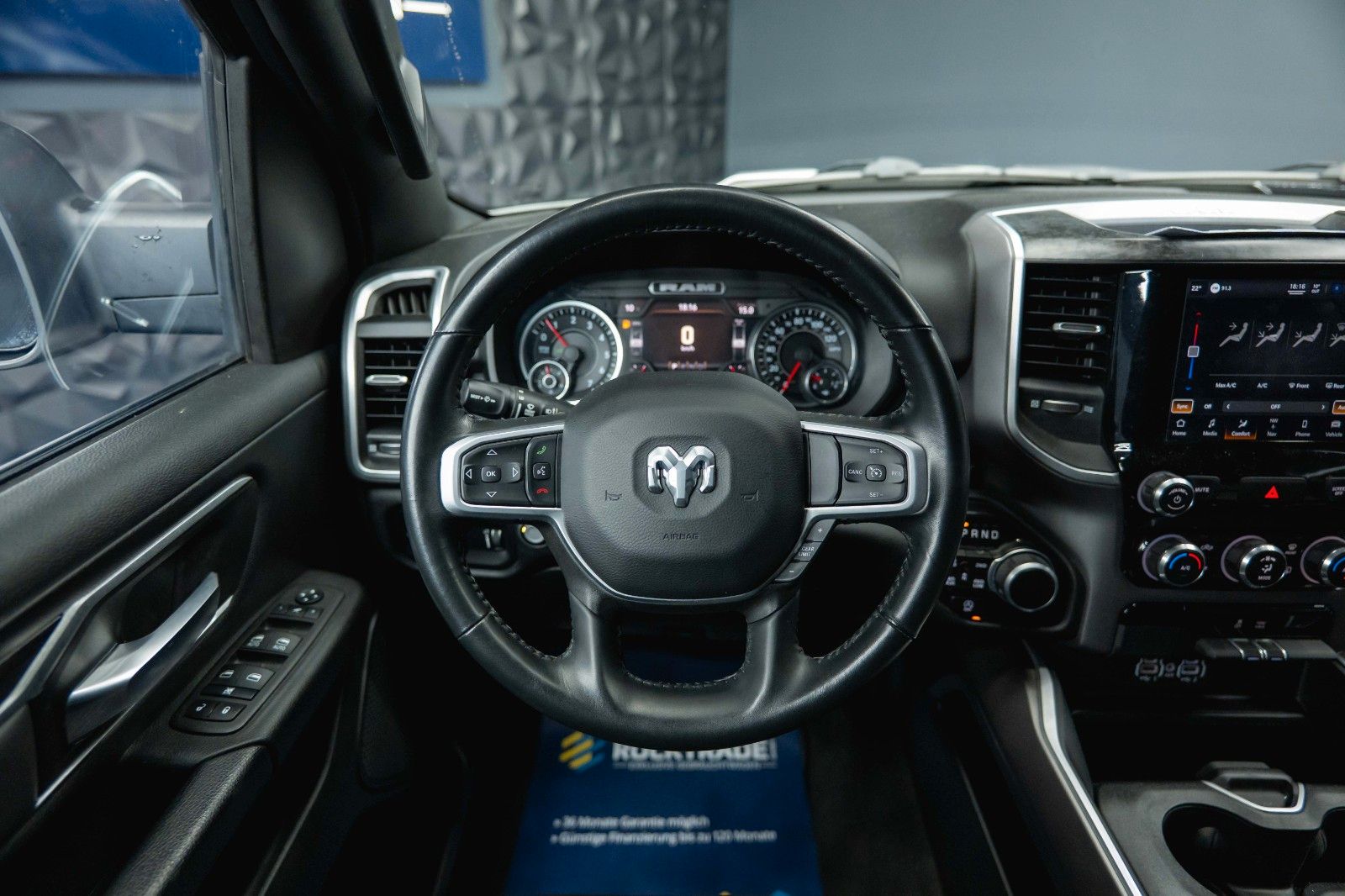 Fahrzeugabbildung Dodge RAM 5.7 V8 HEMI 4x4 LPG Offroad  Night-Paket