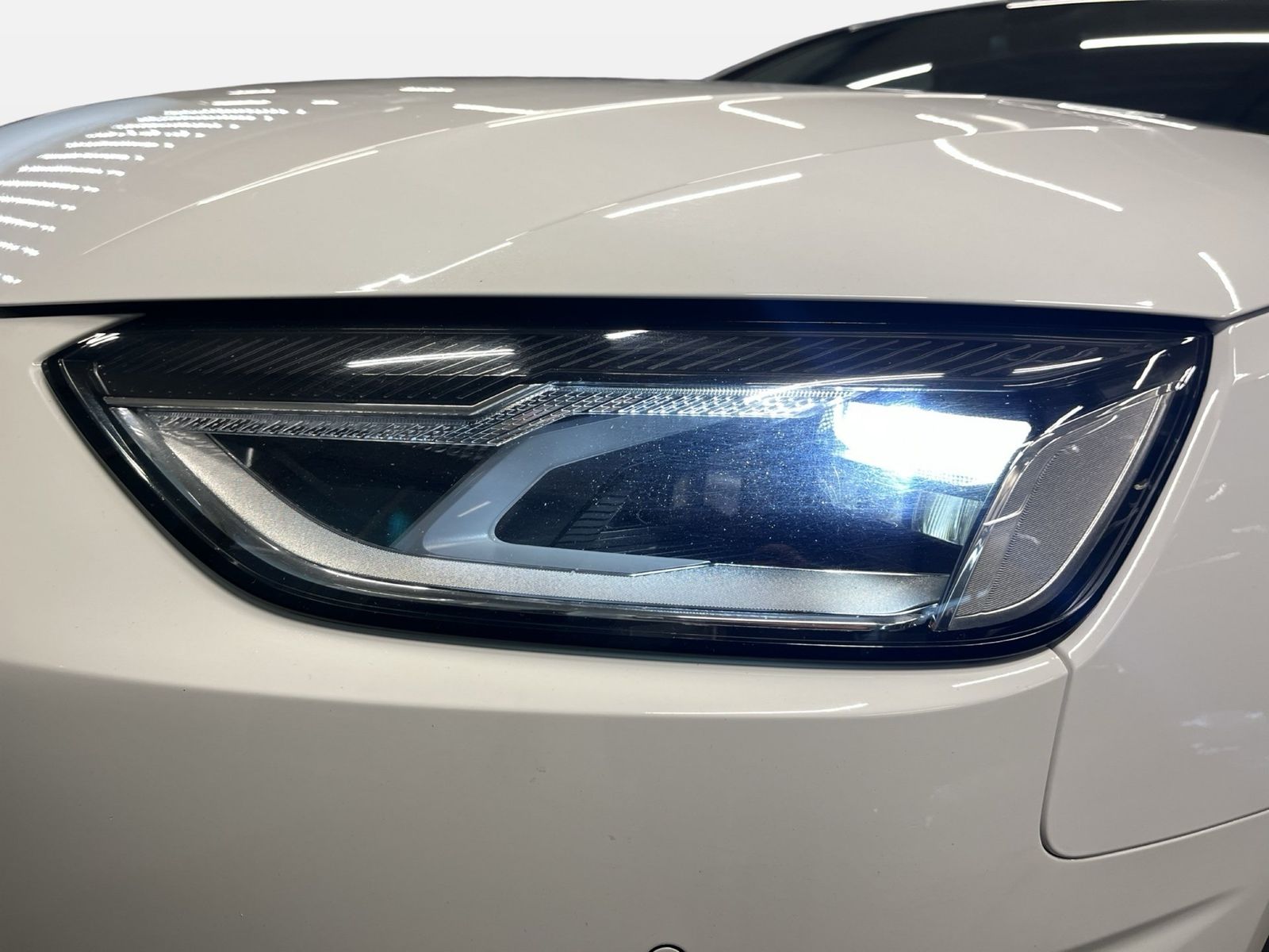 Audi A4 - Bild 13