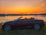 BMW 320i Cabrio M-Performance in Schwarz, ... - BMW 320: 320i Performance