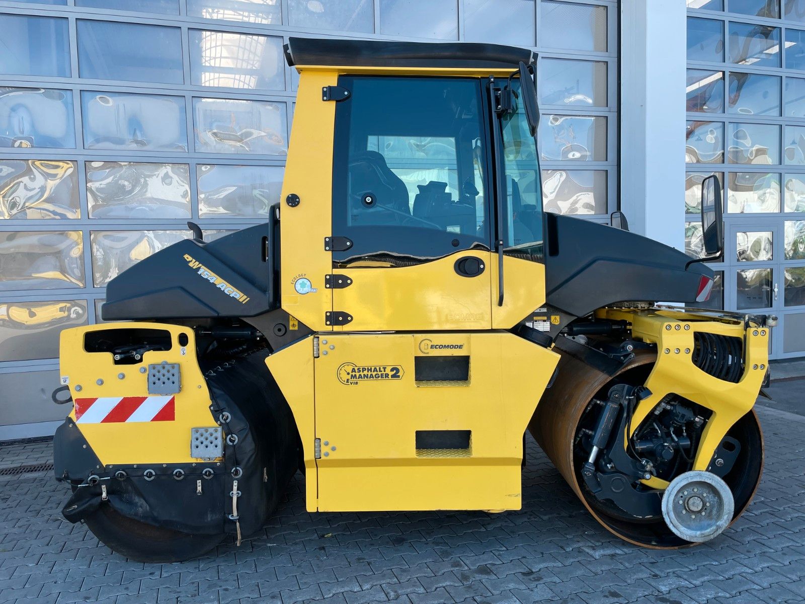 Fahrzeugabbildung BOMAG BW 154 ACP-4i AM / nur 1.751h / Asphalt Manager
