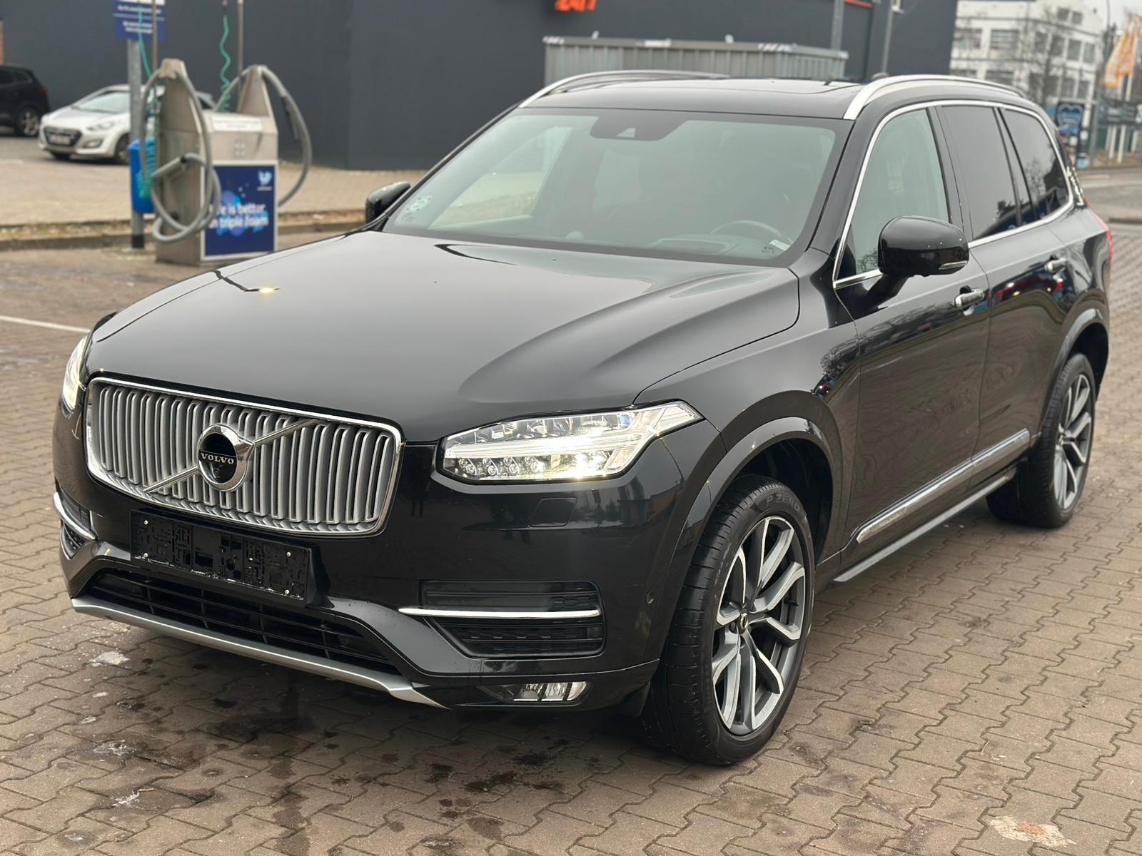 Volvo XC90 Inscription AWD 7 Sitzer   Pano/Keyless/LED
