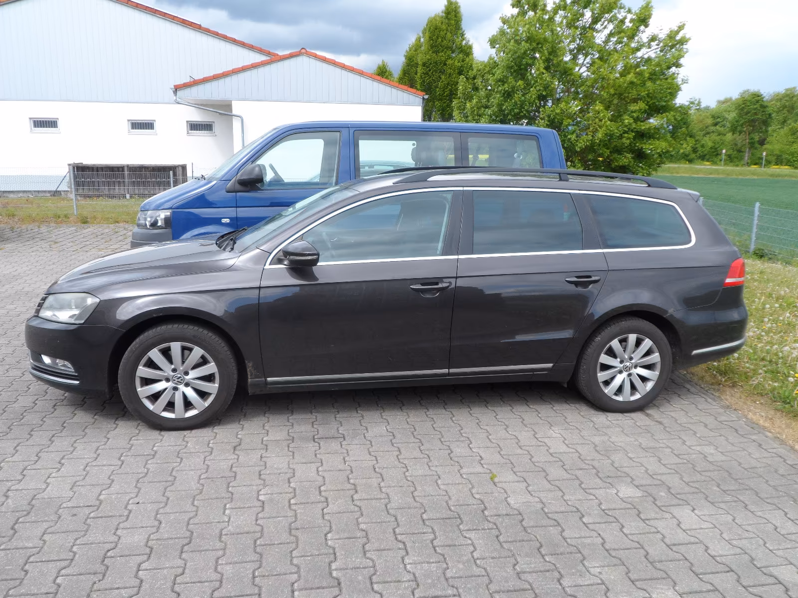 Volkswagen Passat Variant Comfortline/AHK/1 Jahr TÜV