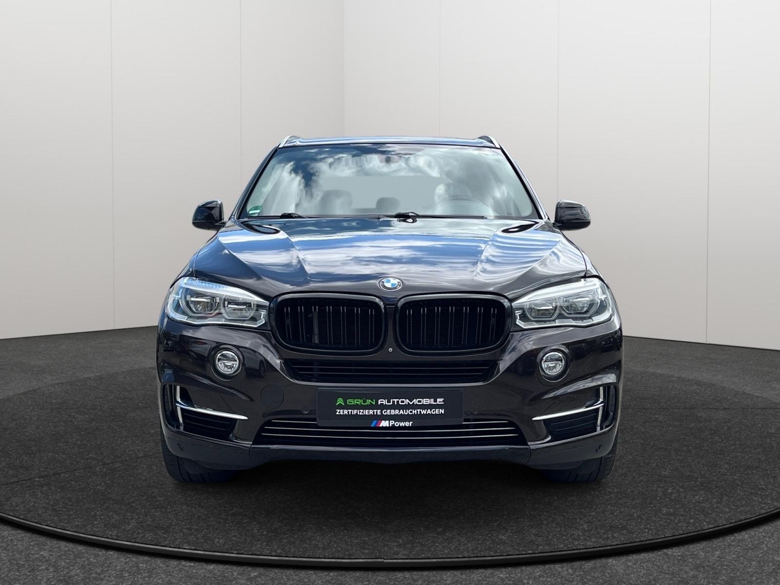 BMW X5 xDrive50i V8 449 ch • BVA • Keyless go • Harman Kardon • HUD • Surround View
