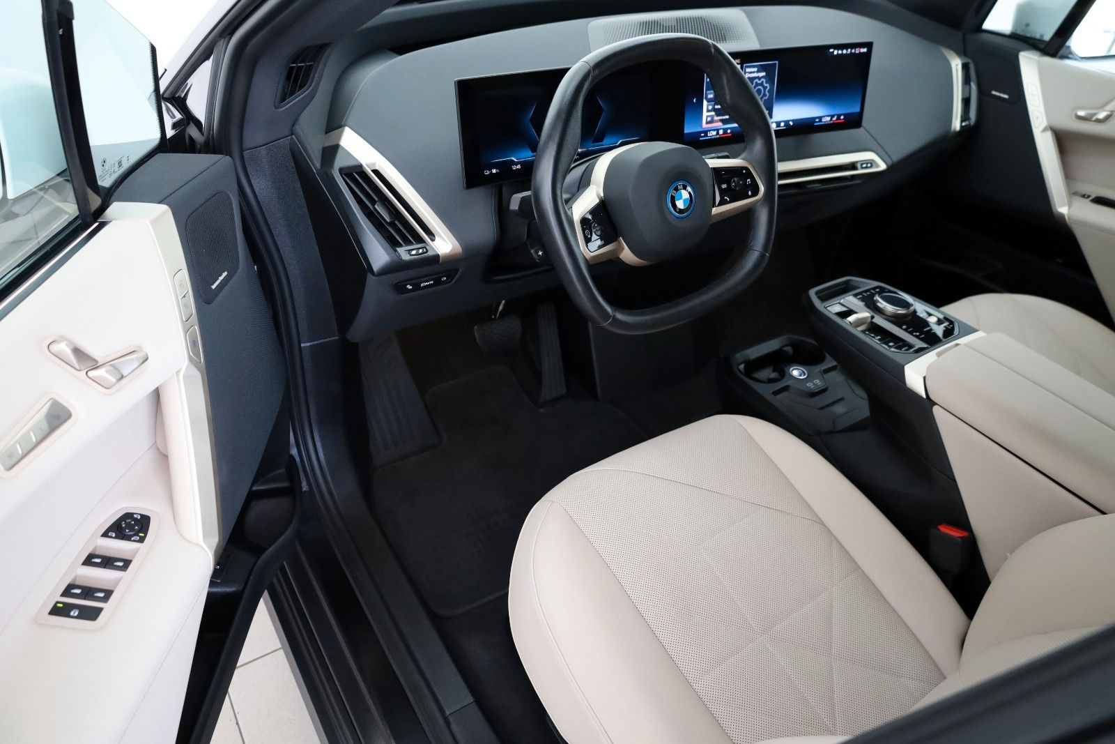 Fahrzeugabbildung BMW iX 50, Wärmekomfort,HUD,Laser,360K.,Pano,AHK,+WR