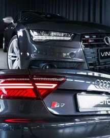 Audi S7 - 8