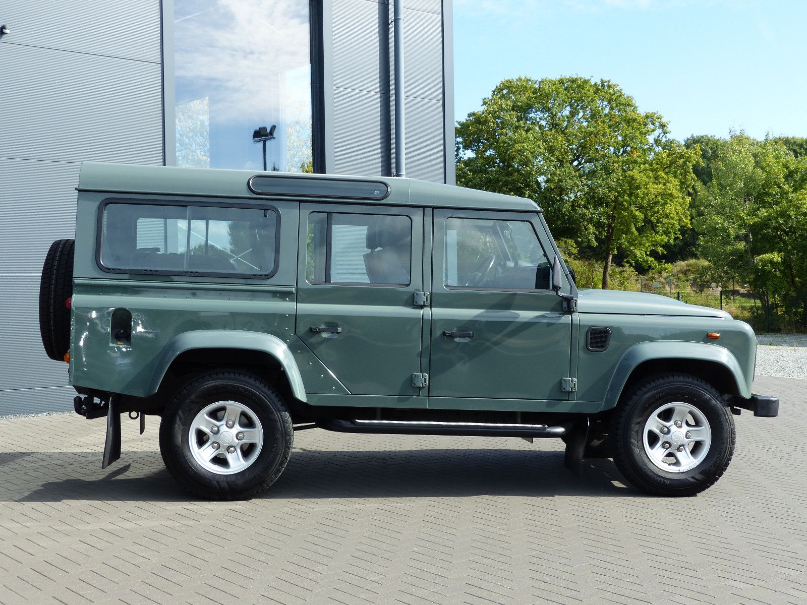 Fahrzeugabbildung Land Rover Defender 110 D AUTOMATIK !!