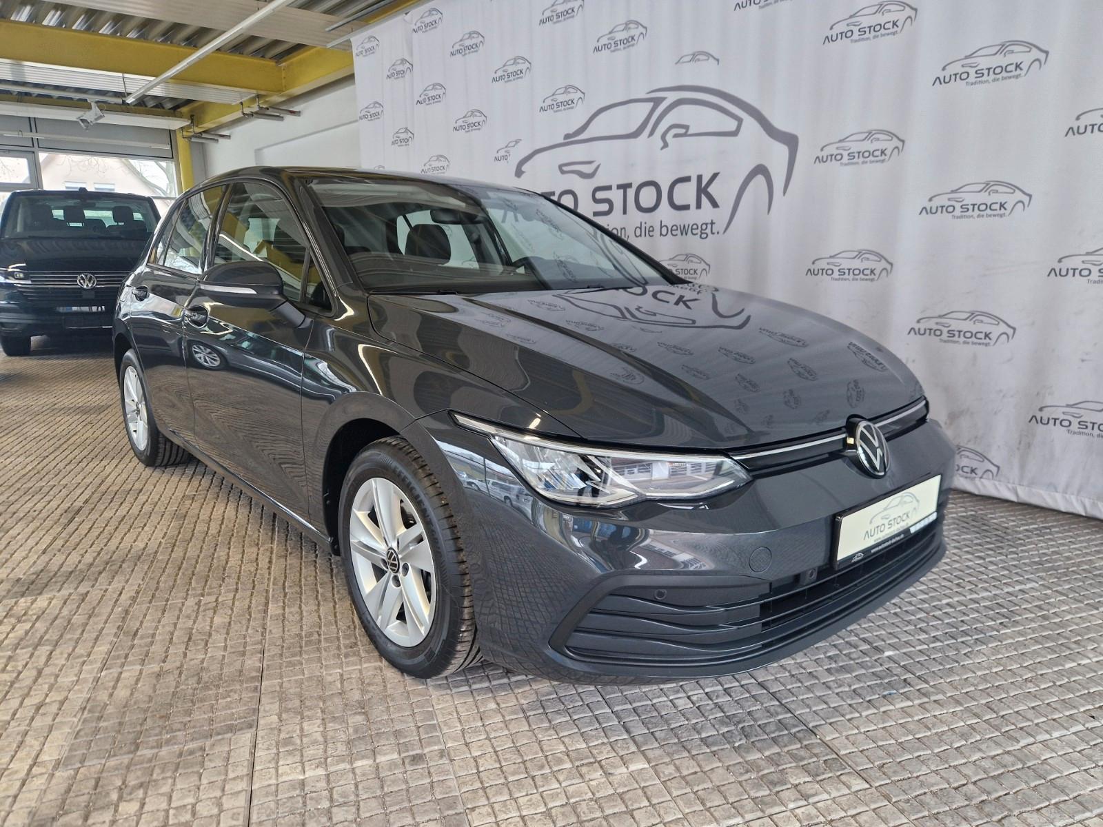 Volkswagen Golf 2.0 TDI Life PDC LED Navi ACC Sitzheizung