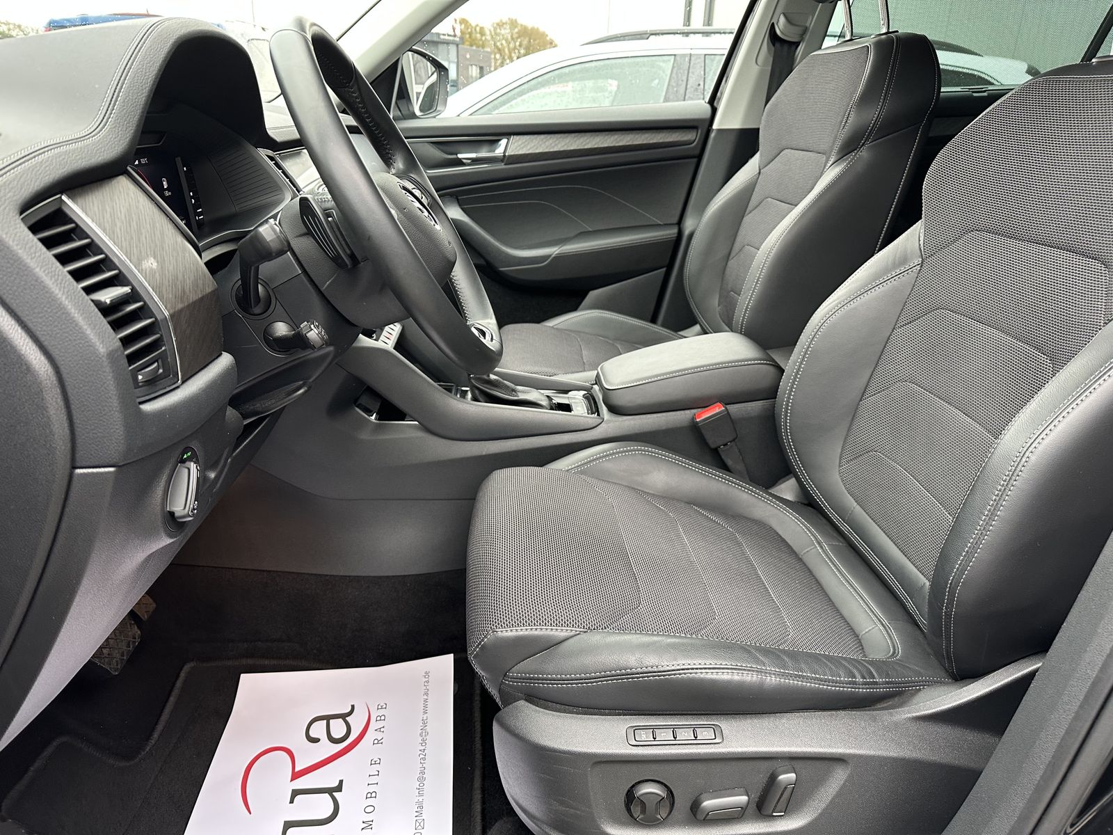 Fahrzeugabbildung SKODA Kodiaq 2.0 TDI DSG Style NAV+LED+DCC+18ZOLL+SHZ