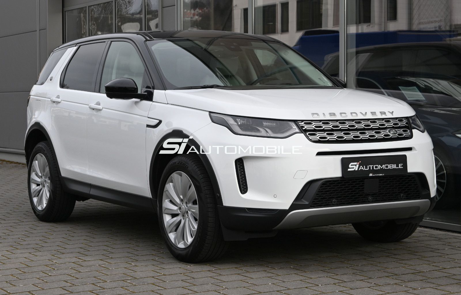 Fahrzeugabbildung Land Rover Discovery Sport D240 AWD Aut. SE °ACC°AHK°STHZ°