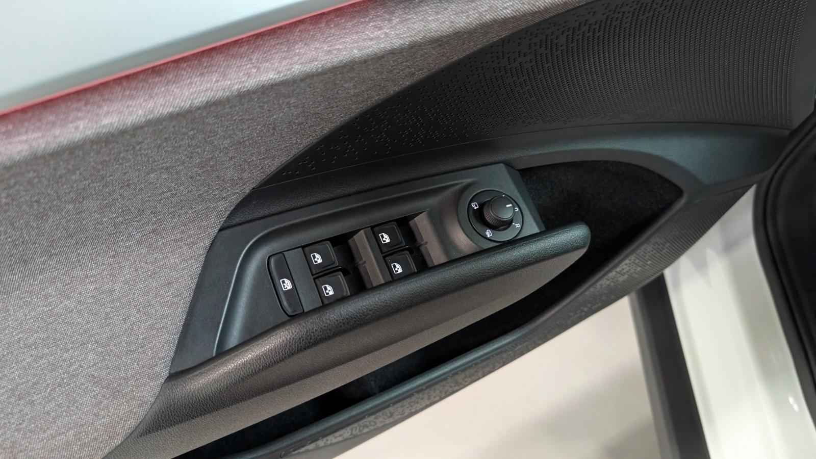 Skoda Enyaq 80 Lodge ACC*LANE*SIDE*KAM*W-PUMPE*19"
