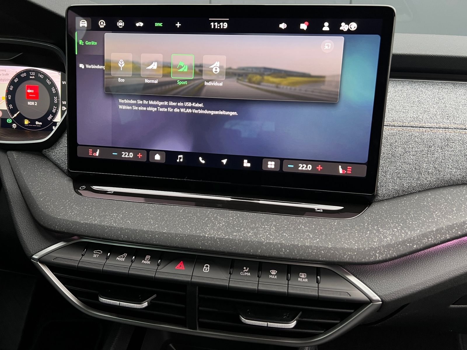 Fahrzeugabbildung SKODA Octavia Combi 1.5 TSI mHEV Selection *AHK, LED-S