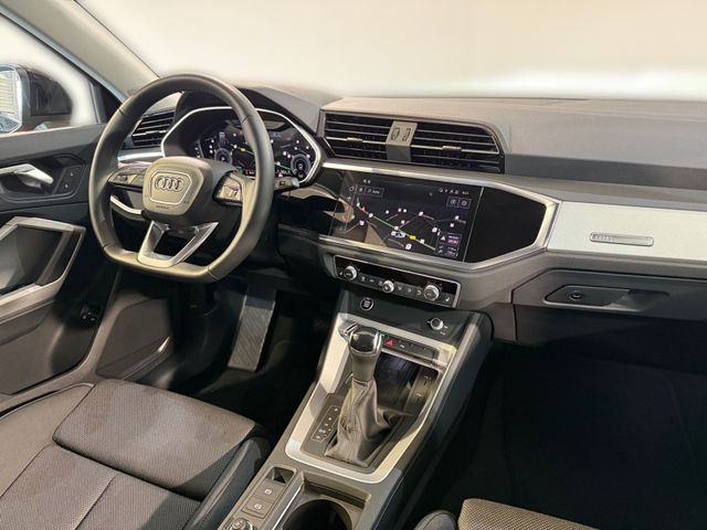 Q3 45 TFSI e S LINE S TRONIC LED+AHK+NAVI+OPTIK+
