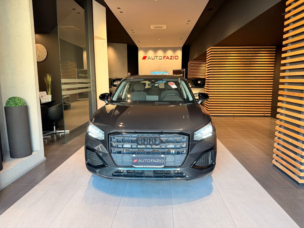 Audi Q2 30 TDI S tronic Identity Black