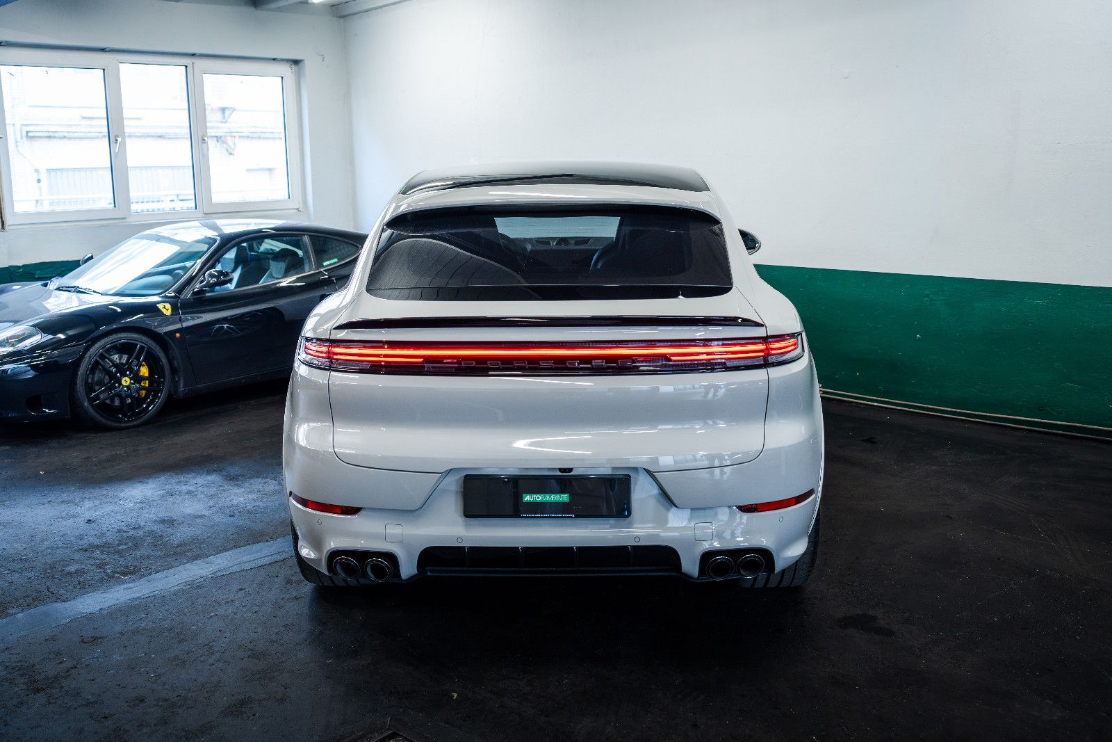 Porsche Cayenne Coupe Turbo E-Hyb Burmester Carbon foto 3