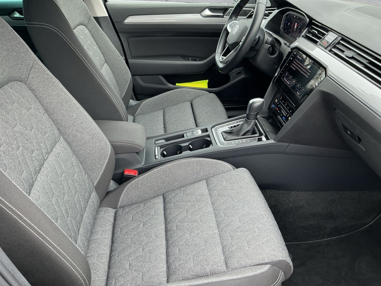 Volkswagen Passat Variant - Bild 13