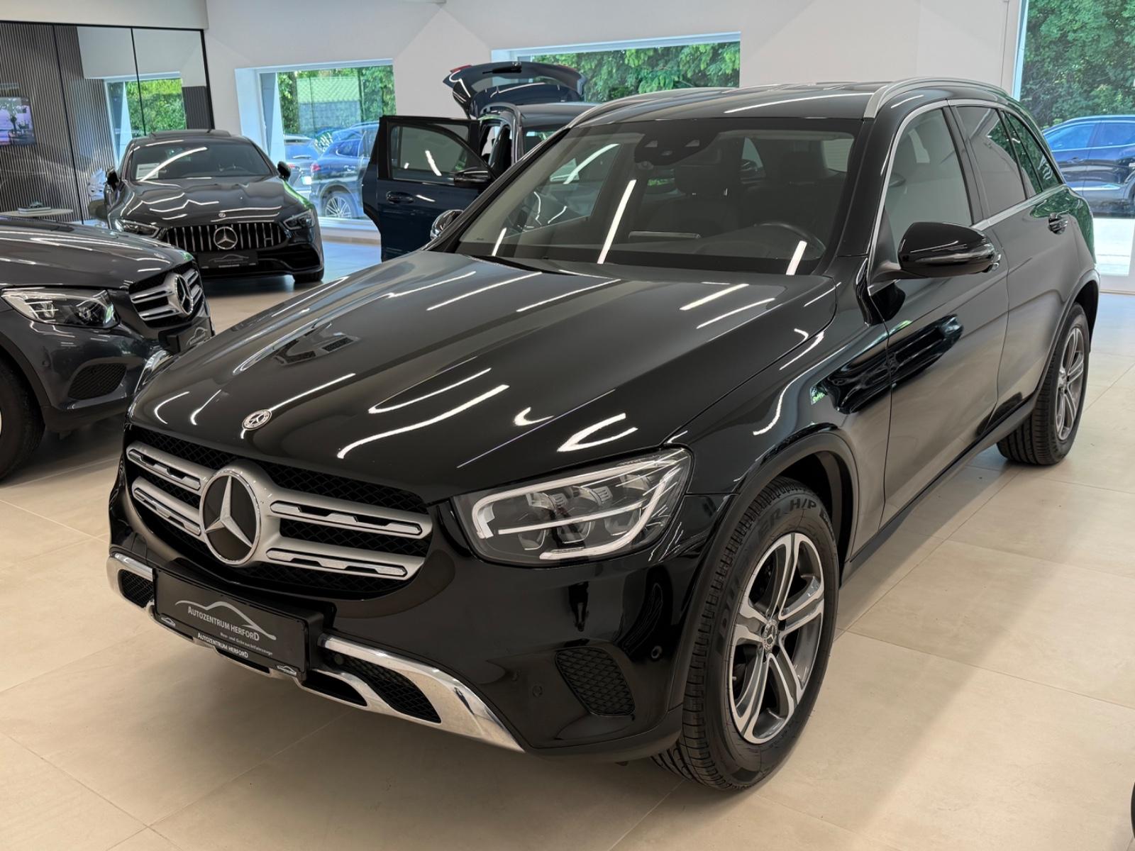 Mercedes-Benz GLC 220 d 4Matic AMG Line 1 HAND  AHK