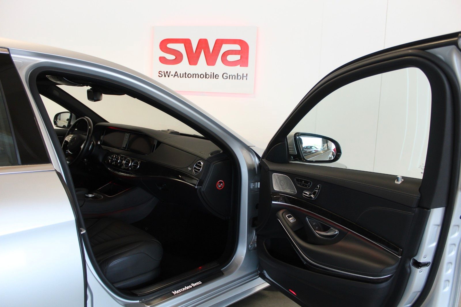 Mercedes-Benz S 500 L AMG-Paket !!! Neuwertig !!! 25.288 KM !! foto 8
