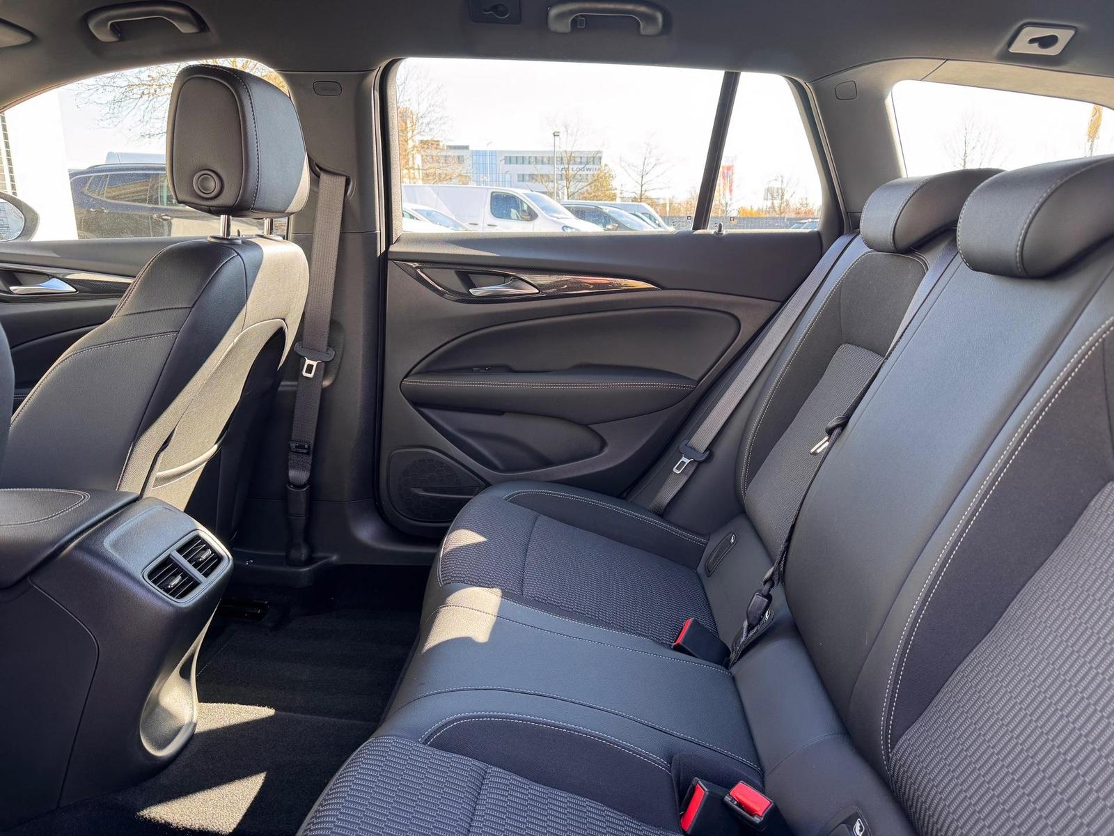 Opel Insignia Sports Tourer 2.0T Elegance Automatik, миниатюра 10