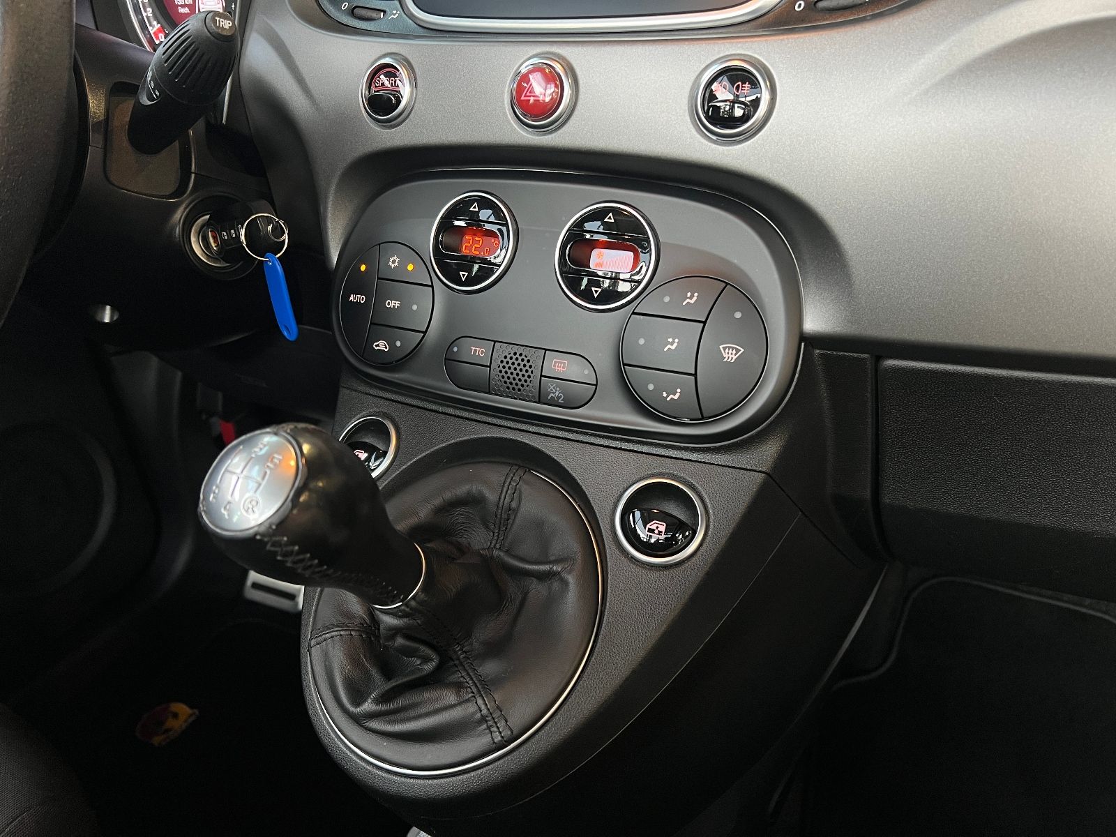 Fahrzeugabbildung Abarth 595C Pista Navi CARPLAY PDC