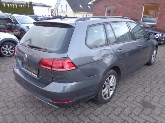 Volkswagen Golf 1.0 TSI OPF Comfortline Variant