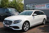 Mercedes-Benz E 200 d T/Avantgarde/NAVI/LED/360°KAMERA/ALU18" - Mercedes-Benz E 200 mit Diesel-Antrieb: Kombi, Automatik