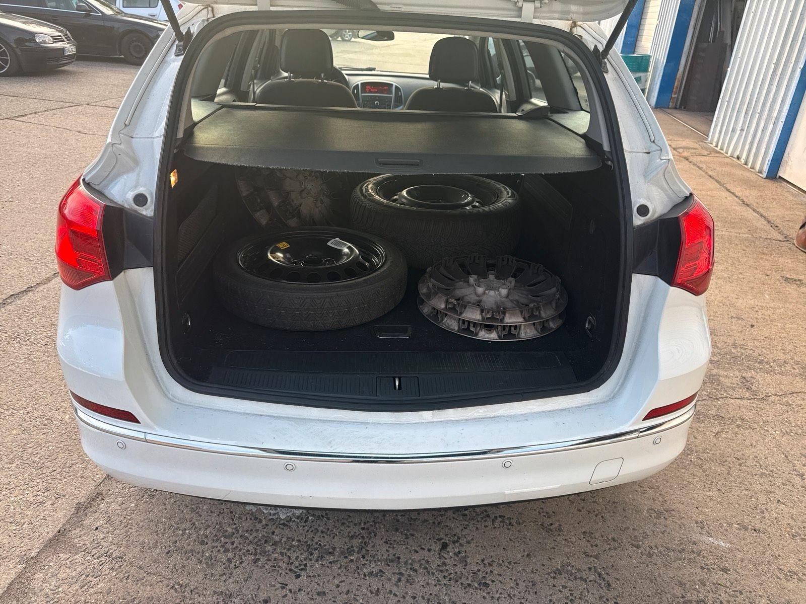 Opel Astra 2014 — photo 5