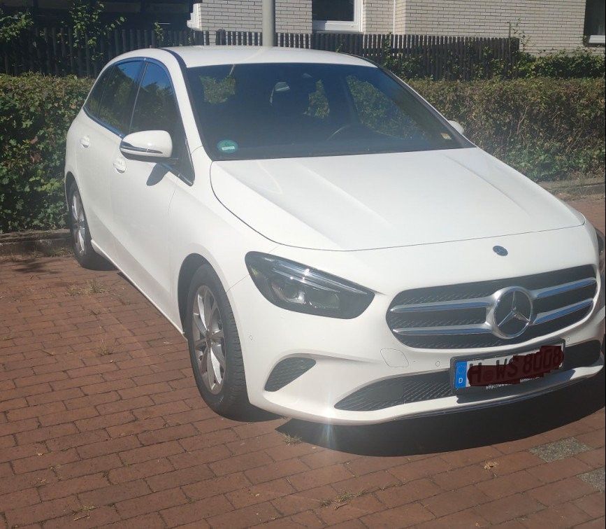 Image of Mercedes-Benz B 200