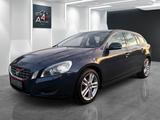 Volvo V60 *Bi-Xenon*AHK*Navi*8x Bereift*Bluetooth*SHZ* - gebrauchte Volvo V60 aus dem Jahr 2014