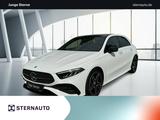 Mercedes-Benz A 200 AMG Line Pano RüCam LED Spur Night