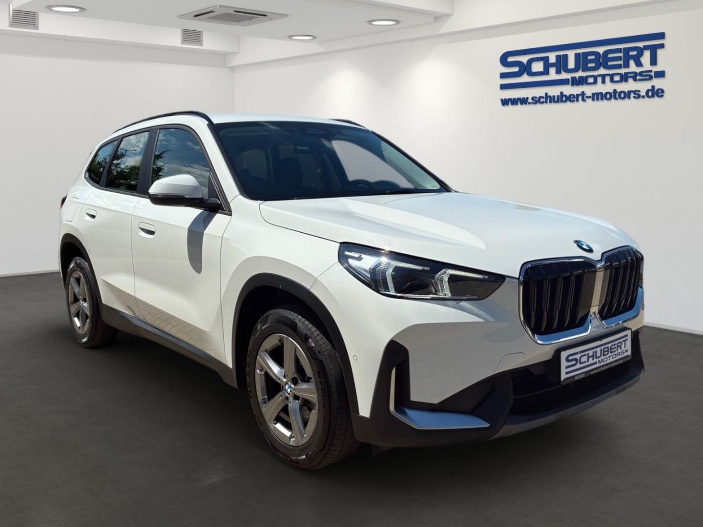BMW X1 sDrive18d Navi LED el.Heckklappe Kamera Sitzh foto 2