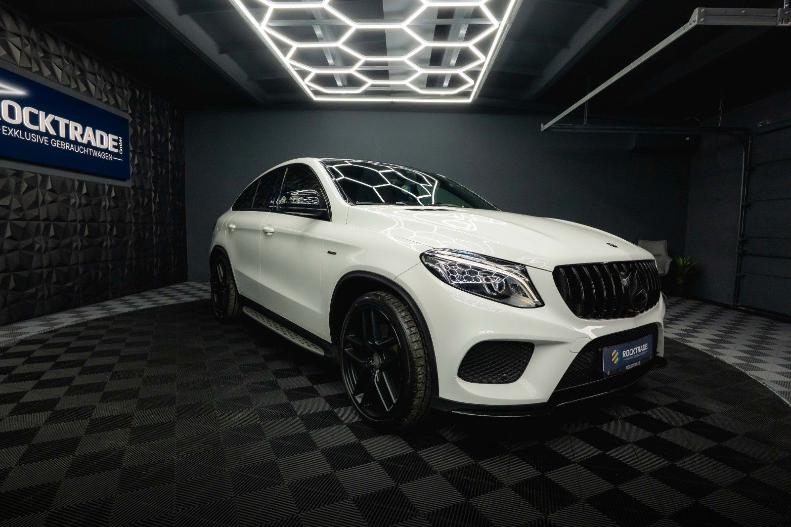 Fahrzeugabbildung Mercedes-Benz GLE 43 AMG Coupe Night-Paket *LED*Kamera*