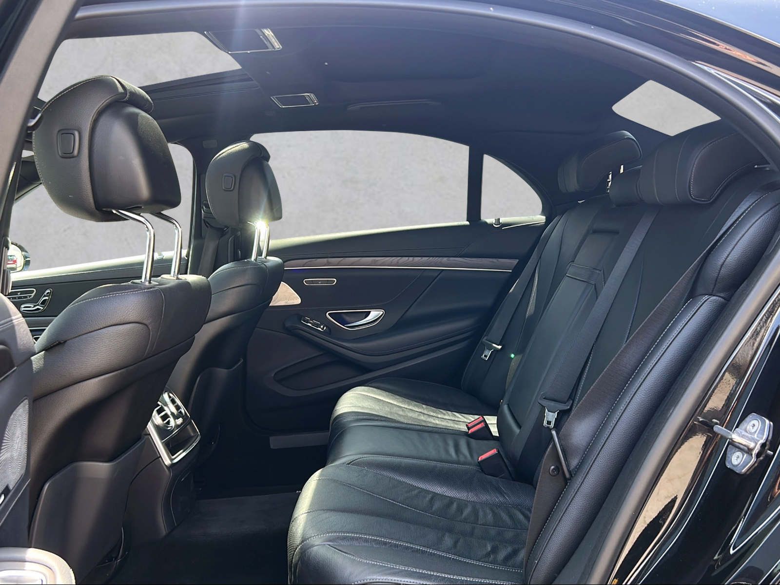 Fahrzeugabbildung Mercedes-Benz S 400 d LANG AMG LINE PANORAMA BURMESTER MEMORY