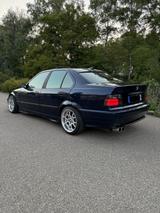 BMW E36 325i M-Paket M50B25 ohne Vanos H-Zulassung - BMW 325 aus 1992: 325i